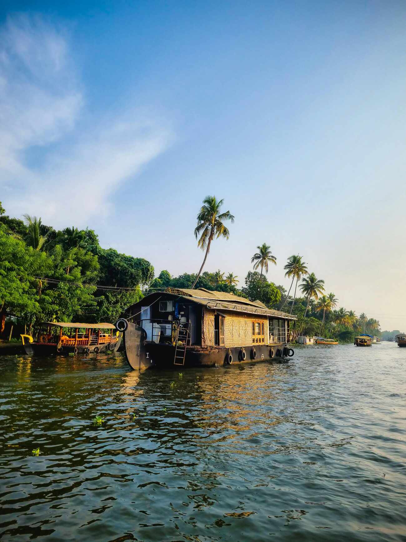 Private houseboat cruising on open Alleppey backwaters
